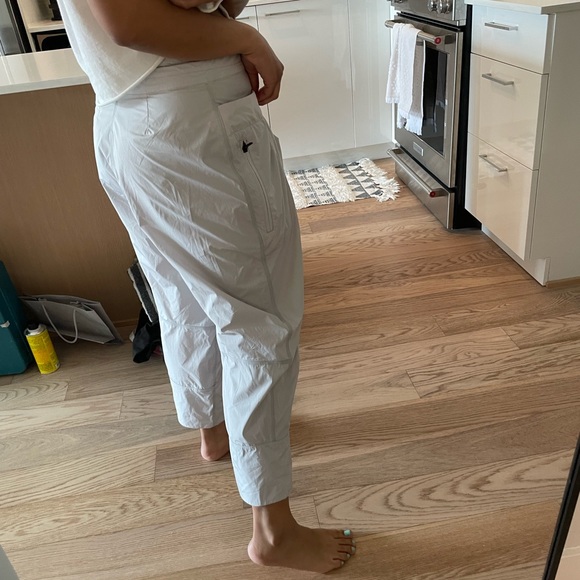 Nike ACG light grey cropped utility track pants size medium - Picture 8 of 16